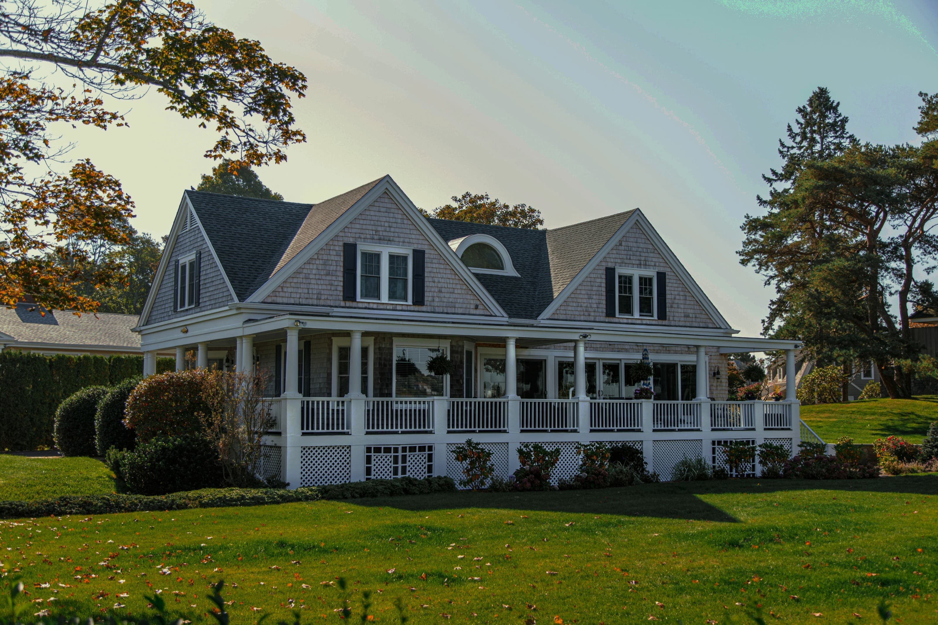 Featured Manarat estate